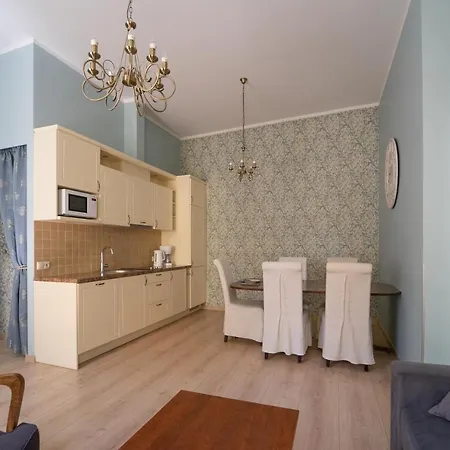 A Lovely At The Heart Of Old Town דירה *