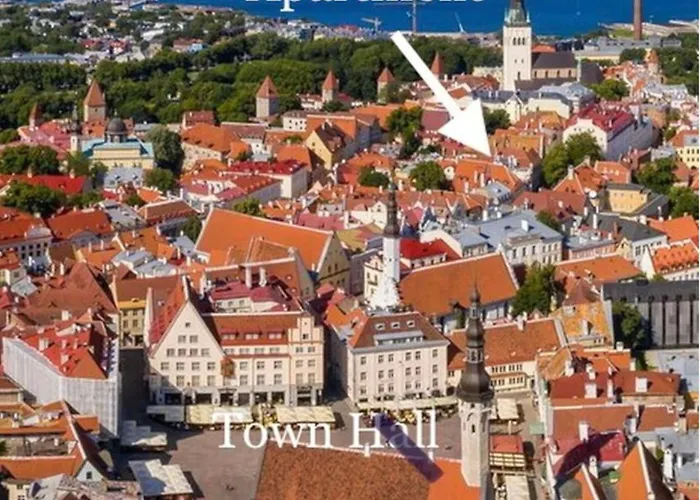 A Lovely At The Heart Of Old Town Apartment *